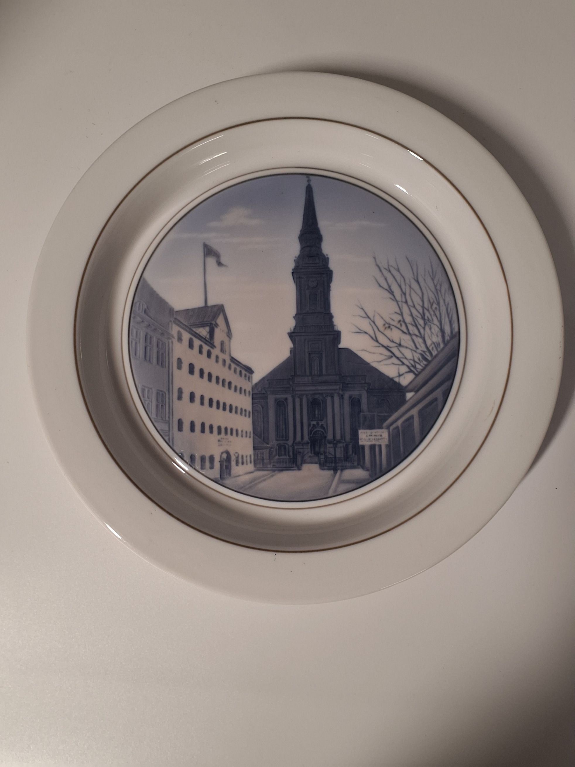 Royal Copenhagen 3203
